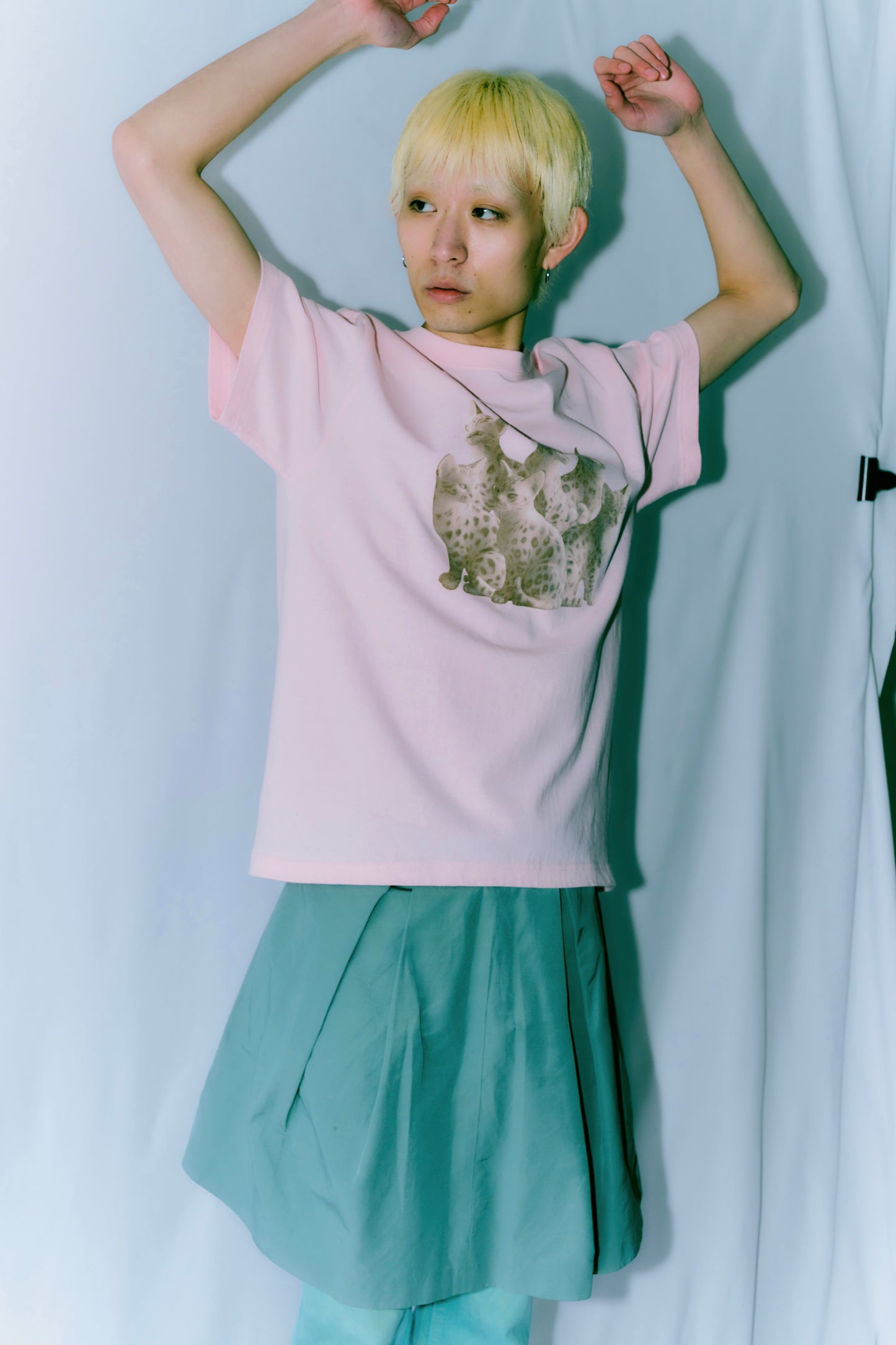 TOUKI CAT Tshirt / WHITE PINK