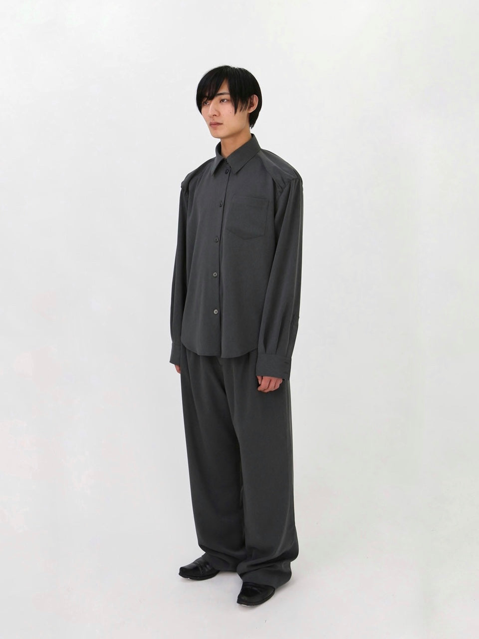 AIR SHOULDER SHIRT/ GRAY