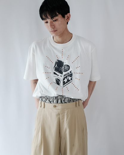 MILK T-SHIRT