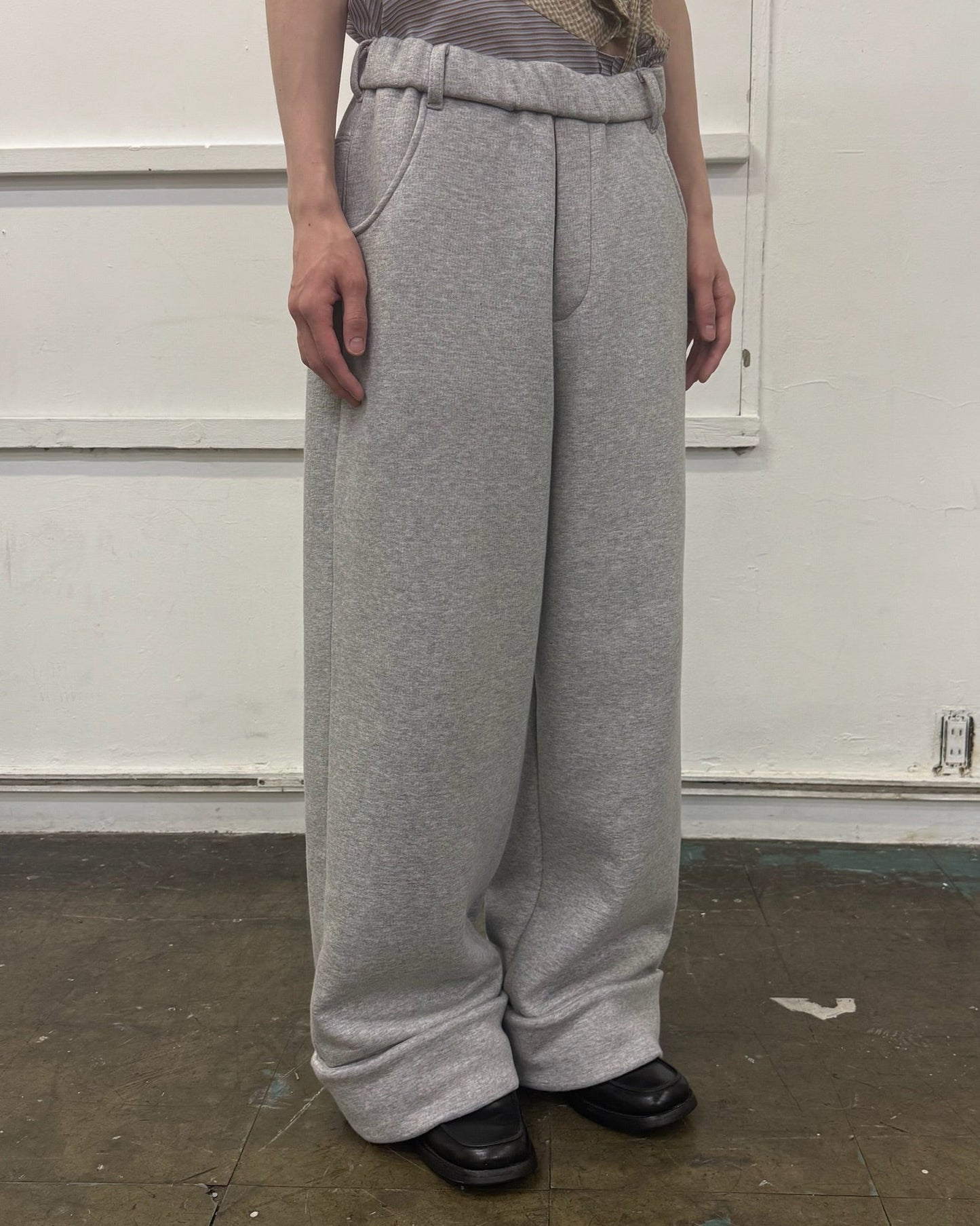 26ss スウェットパンツグレー